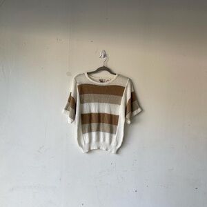 Vintage Shapely Knits White Brown Tan Knit Short Sleeve Shirt